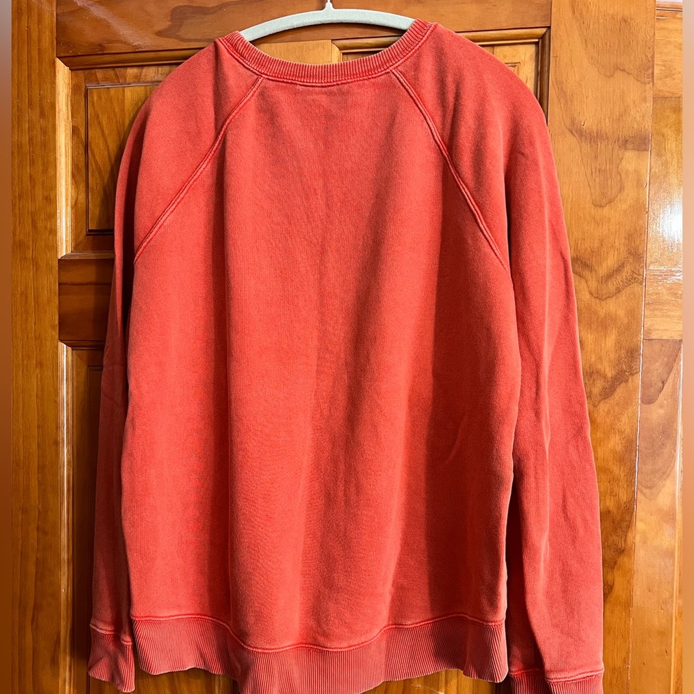 Sweatshirt with zippers